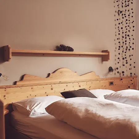 Mia Majon * 卡纳泽伊